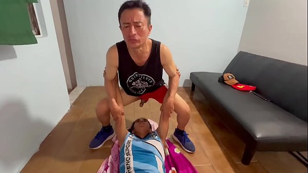 โค้ช เอาไก่นั่นเข้าตูดฉัน ดูดช่องคลอดของฉัน แล้วให้ฉันฉีดน้ำอสุจิ